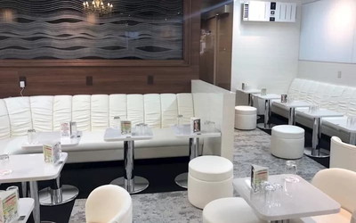 はちみつくろーばーの店内1